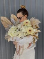 Квіткова коробка з гортензією та герберою