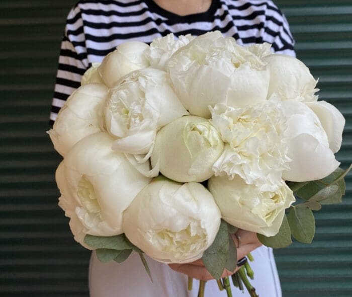 Весільний букет з півоній