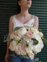 Весільний букет з діанутсом та фрезією