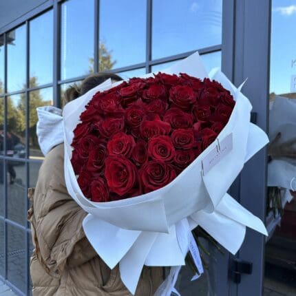 Монобукет з 51 троянди