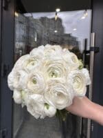 Весільний монобукет з ранункулюсу