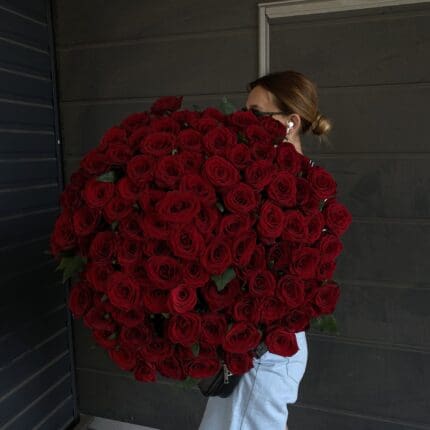 Монобукет зі 101 троянди