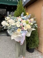 Квіткова коробка з герберою та жоржинами - Зображення 3