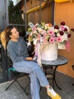 Квіткова коробка з герберою та гортензією