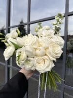 Весільний букет з тюльпанами та трояндами