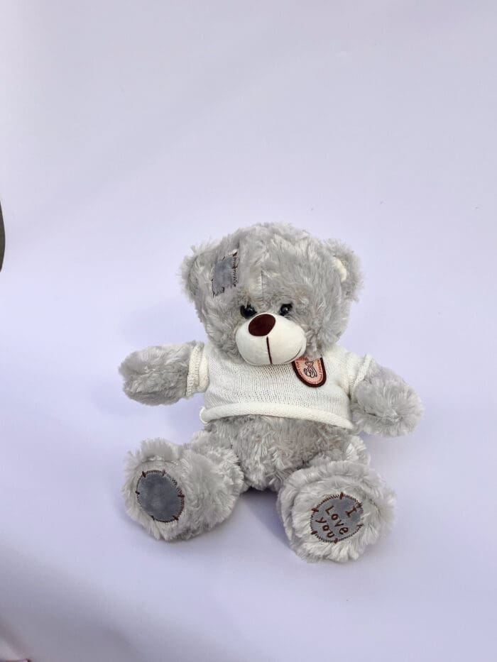 Cірий ведмедик у білому светрі "I love you"