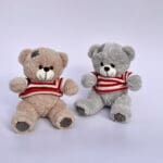 Ведмедик у смугастому светрі