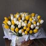 101 тюльпан у кошику